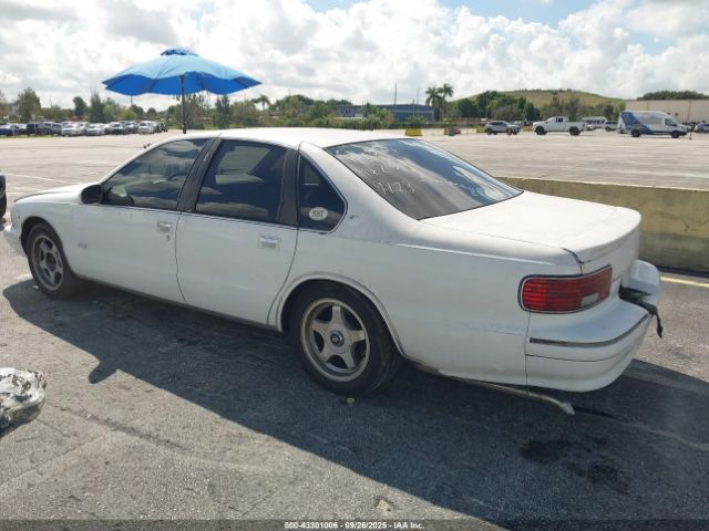 1996 CHEVROLET CAPRICE / IMPALA 1G1BL52P8TR114201 Photo 2