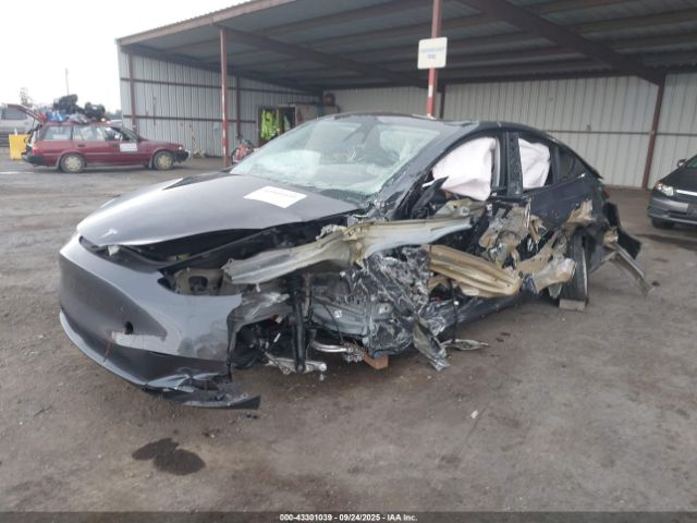 2023 TESLA MODEL Y 7SAYGDEE1PF913844 Photo 1