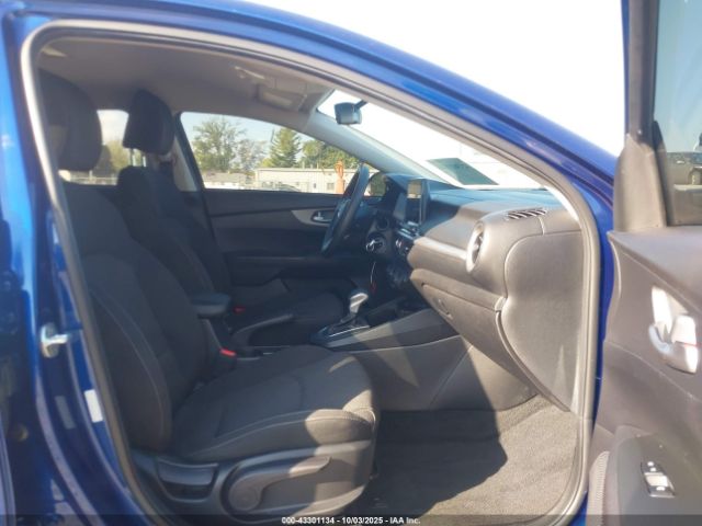 2021 KIA FORTE 3KPF24AD7ME412992 Photo 4