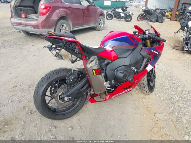 2024 HONDA CBR1000 JH2SC7755RK700096 Photo 3