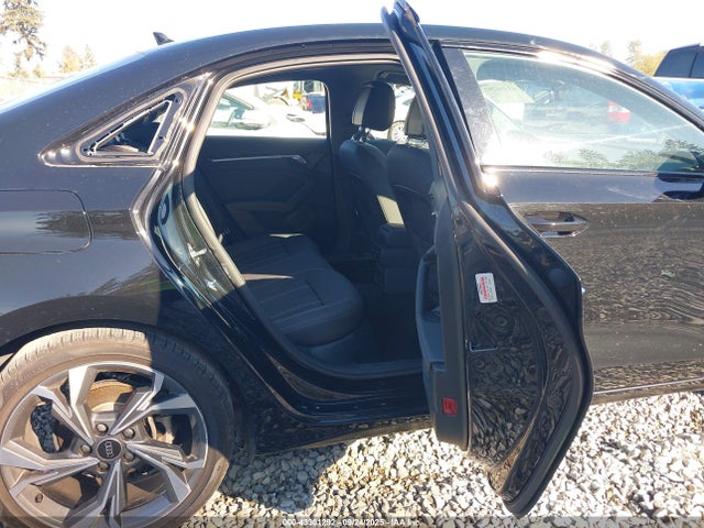 WAUAUDGY2PA012017 Audi 40 tfsi