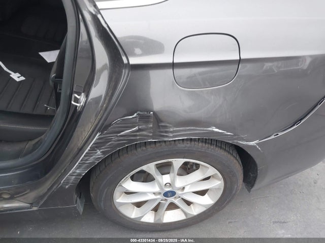 Ford Fusion 2019 3FA6P0LU0KR175250 Image 22