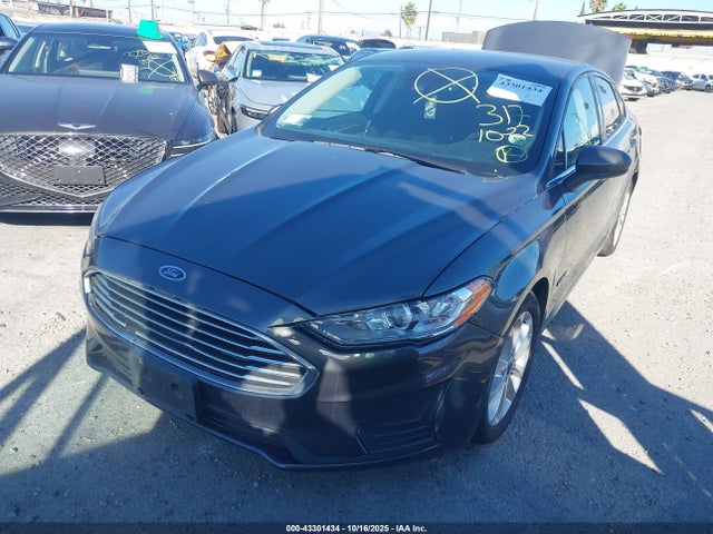 Ford Fusion 2019 3FA6P0LU0KR175250 Image 2
