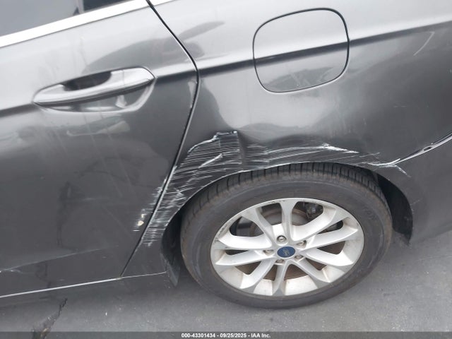 Ford Fusion 2019 3FA6P0LU0KR175250 Image 6