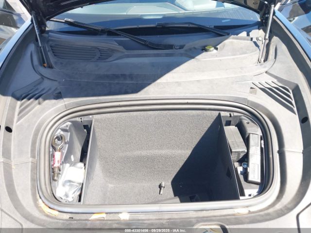 2022 AUDI RS E-TRON GT WAUAHBFW6N7900935 Photo 9