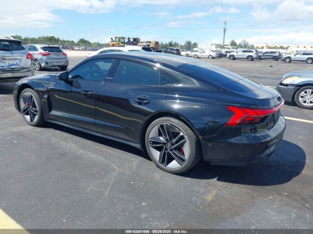 2022 AUDI RS E-TRON GT WAUAHBFW6N7900935 Photo 2