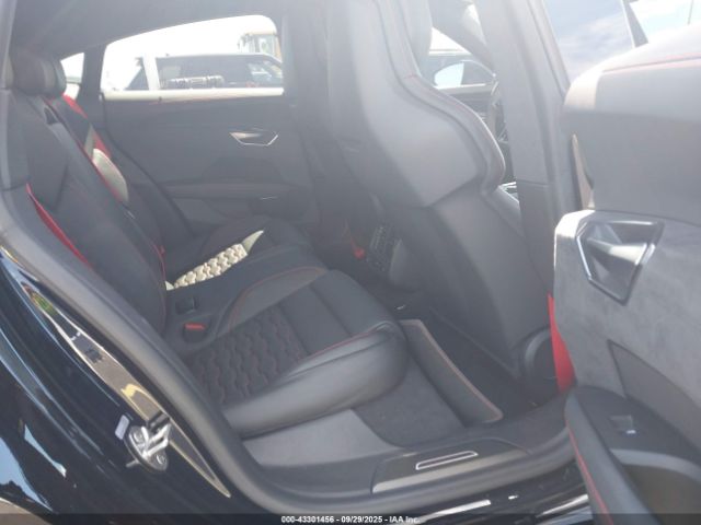 2022 AUDI RS E-TRON GT WAUAHBFW6N7900935 Photo 7
