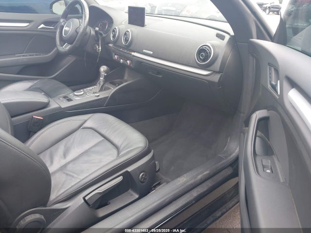 2015 AUDI A3 WAU7FLFF2F1124961 Photo 4