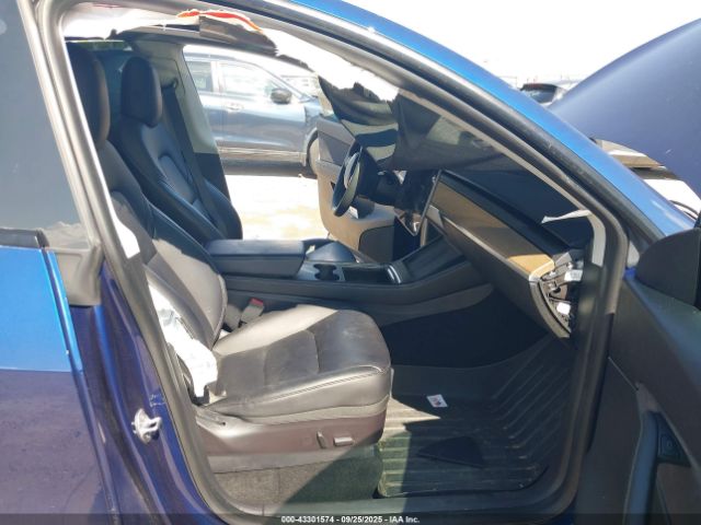 2021 TESLA MODEL Y 5YJYGDEEXMF233160 Photo 4