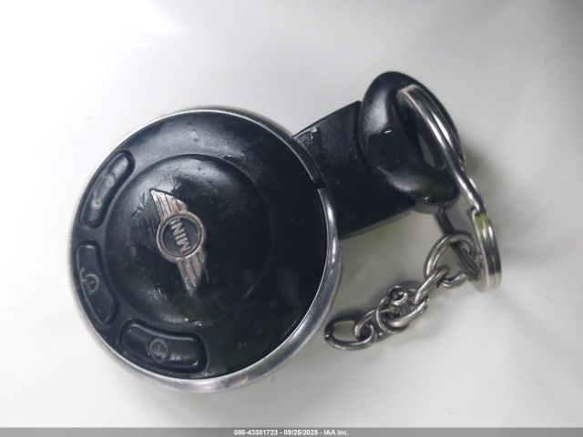 2011 MINI COOPER CLUBMAN WMWZF3C59BT187736 Photo 10