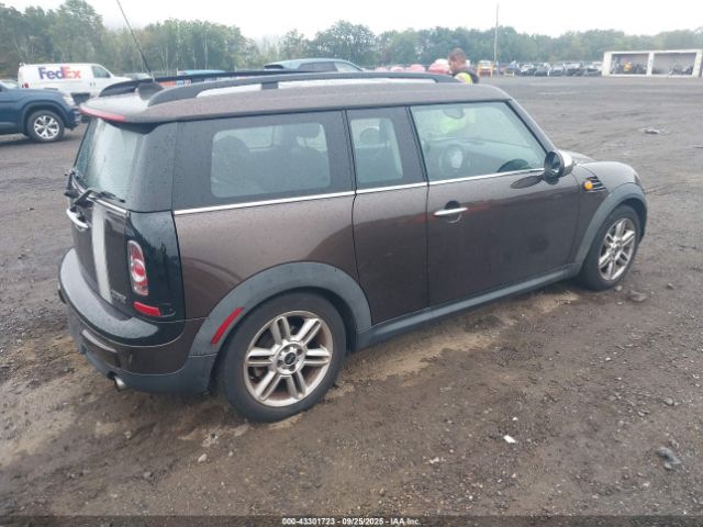 2011 MINI COOPER CLUBMAN WMWZF3C59BT187736 Photo 3