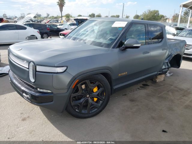 2023 RIVIAN R1T 7FCTGAAAXPN018860 Photo 1