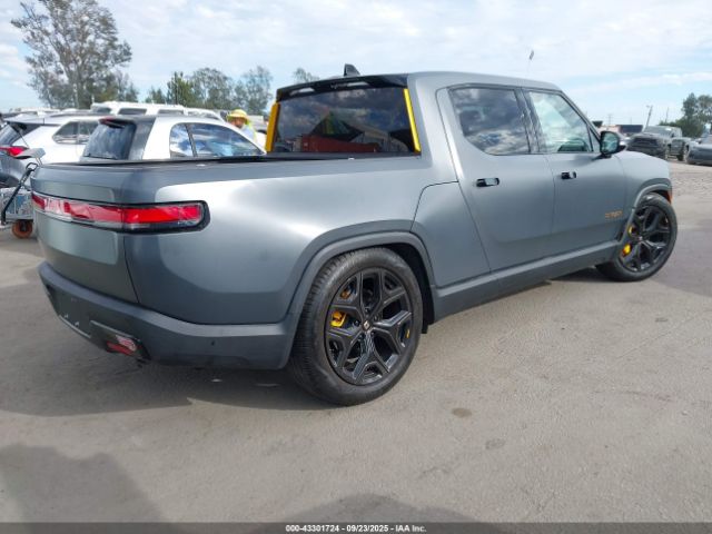 2023 RIVIAN R1T 7FCTGAAAXPN018860 Photo 3