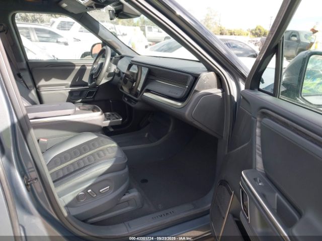 2023 RIVIAN R1T 7FCTGAAAXPN018860 Photo 4