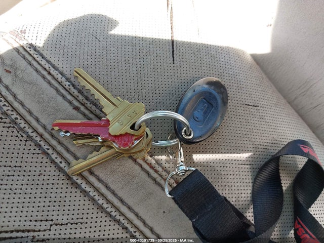 2010 CADILLAC SRX 3GYFNBEY9AS633607 Photo 10