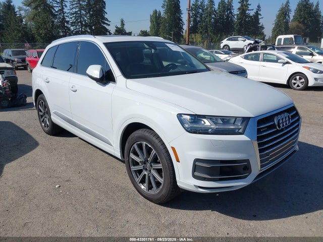 2017 AUDI Q7 WA1LAAF70HD002155 Photo 0