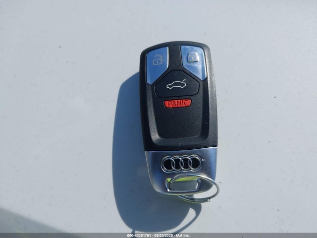 2017 AUDI Q7 WA1LAAF70HD002155 Photo 10