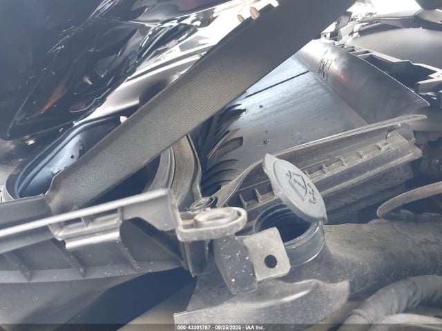 2024 TESLA MODEL Y 7SAYGDED4RF092233 Photo 9