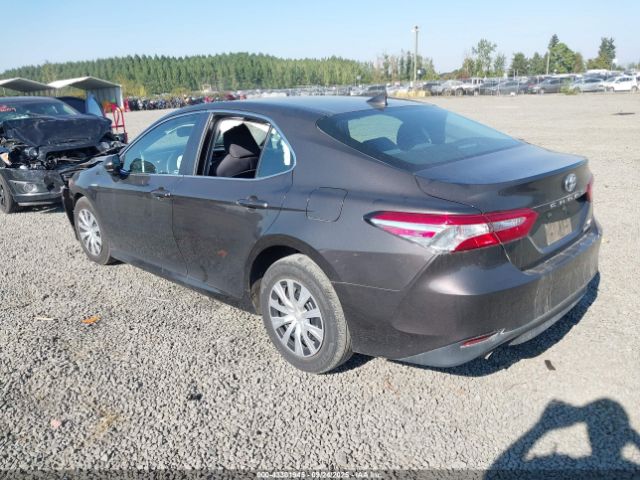 2020 TOYOTA CAMRY 4T1C31AK9LU520765 Photo 2