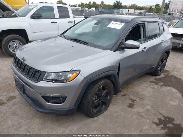 Jeep Compass 2020 3C4NJCBB8LT241802 Image 2