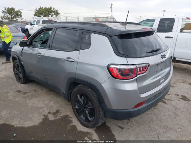 Jeep Compass 2020 3C4NJCBB8LT241802 Image 3