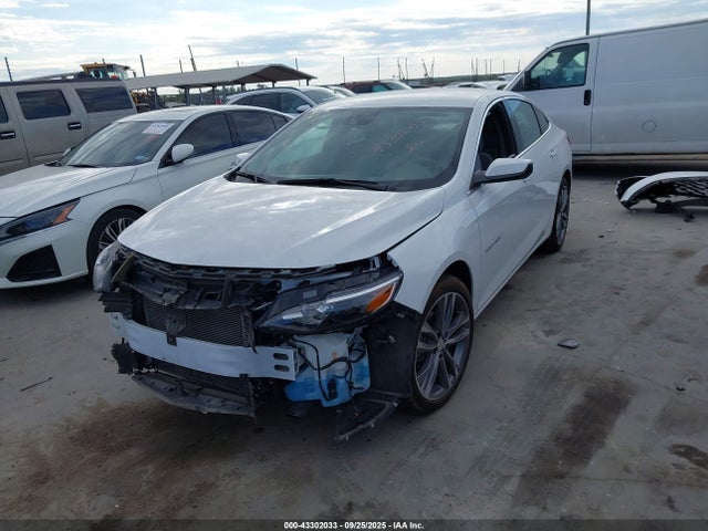 Chevrolet lfv 2025 1G1ZD5ST3SF157014 Image 2