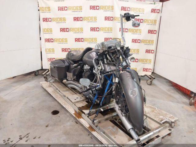 2017 HARLEY-DAVIDSON FLHXS 1HD1KRC12HB673040