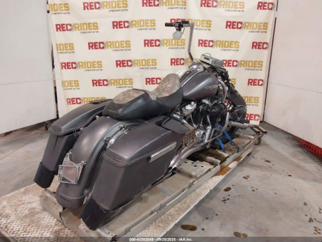 2017 HARLEY-DAVIDSON FLHXS 1HD1KRC12HB673040 Photo 3