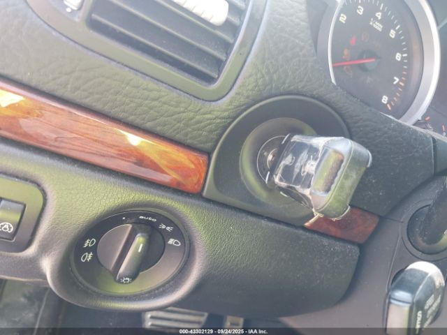 2010 PORSCHE CAYENNE WP1AB2AP8ALA50357 Photo 10