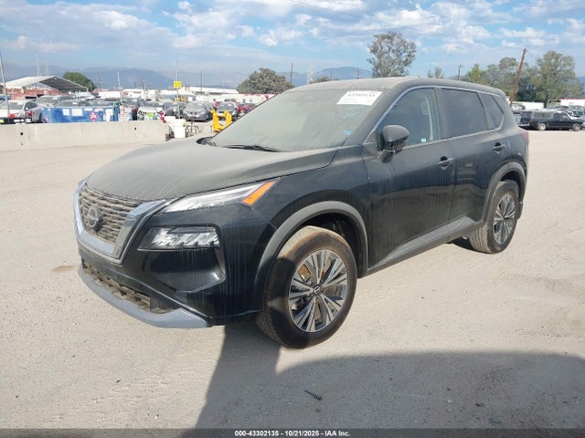 Nissan 2023 2023 JN8BT3BA2PW405652 Image 2