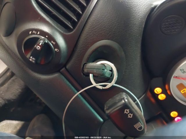 2002 PORSCHE BOXSTER WP0CB29812U662614 Photo 10