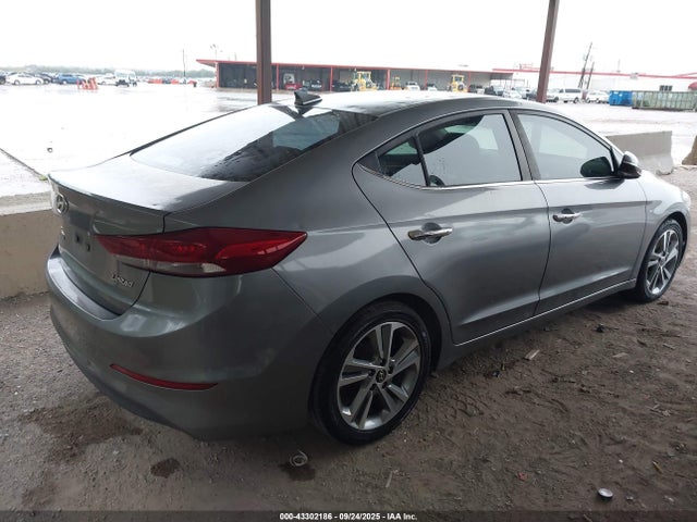 KMHD84LF9HU285475 Hyundai 2017