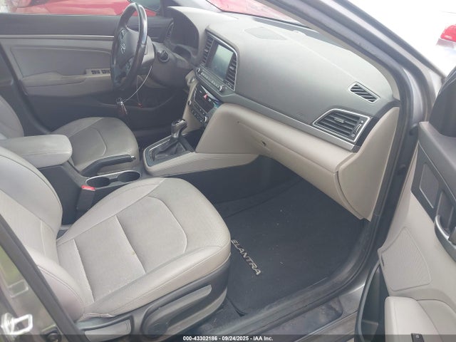 KMHD84LF9HU285475 Hyundai 2017