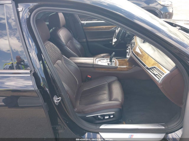 WBA7F2C5XGG415731 BMW 2016