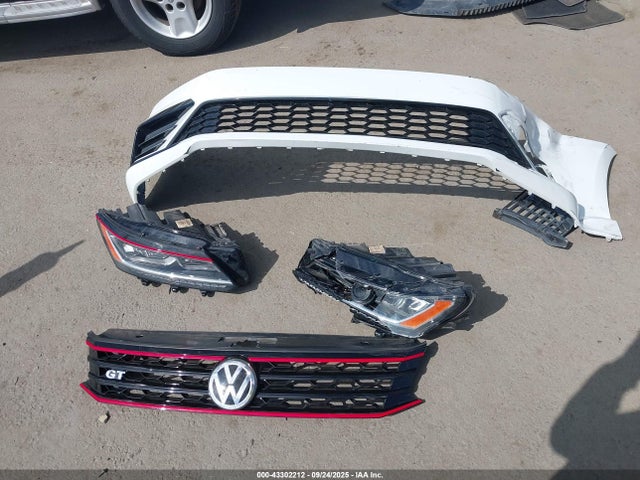 1VWJM7A34JC038838 Volkswagen fsi