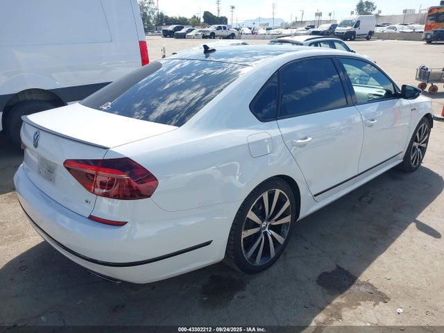 1VWJM7A34JC038838 Volkswagen fsi