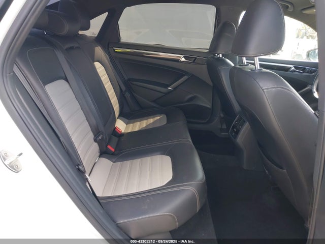 1VWJM7A34JC038838 Volkswagen fsi