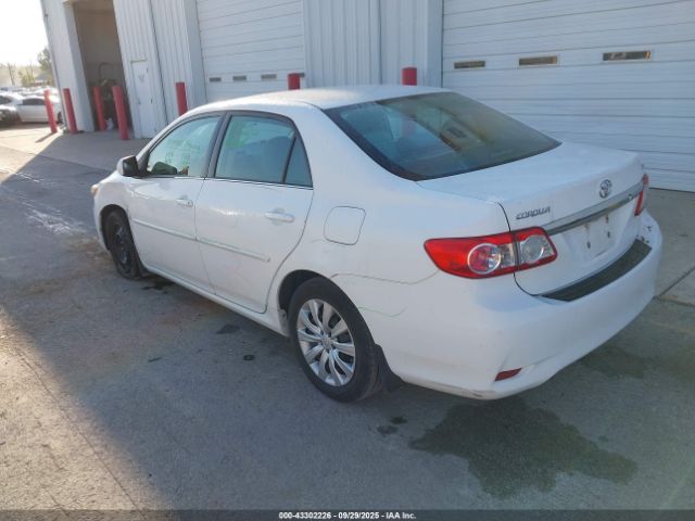 2013 TOYOTA COROLLA 2T1BU4EE9DC090494 Photo 2