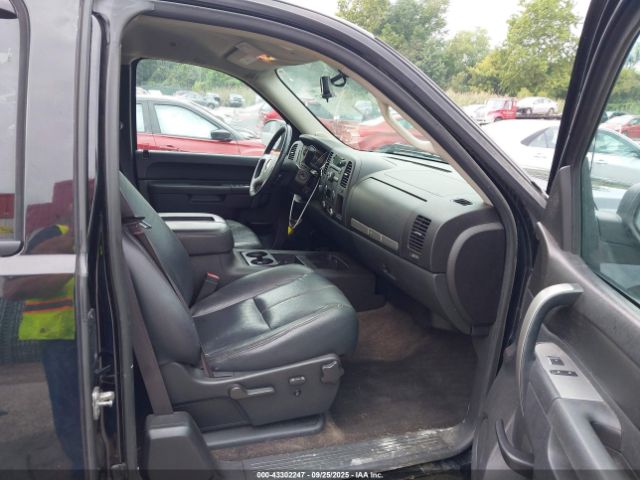 2013 CHEVROLET SILVERADO 1500 1GCRKSE76DZ264960 Photo 4