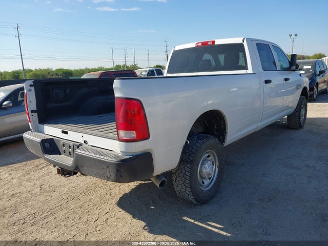 3C6UR5HL8JG377215 RAM 2500
