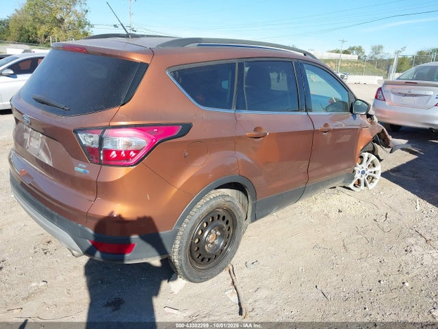 Ford 2017 2017 1FMCU9G96HUB56554 Image 4