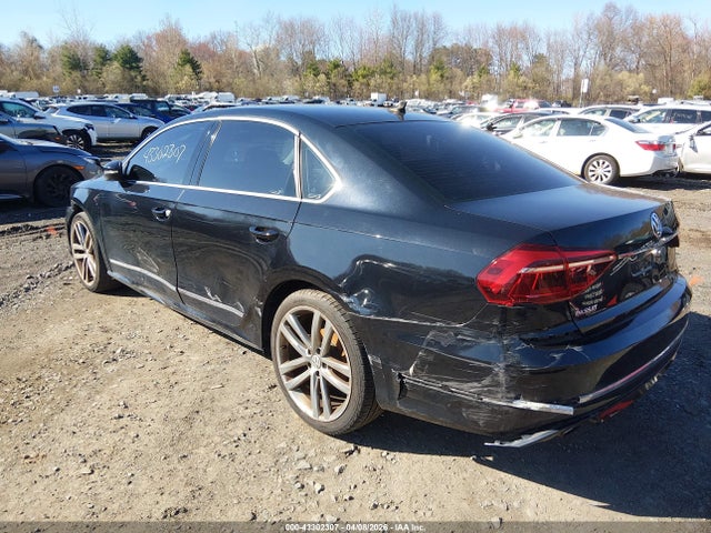 2017 Volkswagen Passat 1.8t R-line მანქანა იყიდება აუქციონზე, vin: 1VWDT7A35HC082650, აუქციონის ნომერი: 43302307