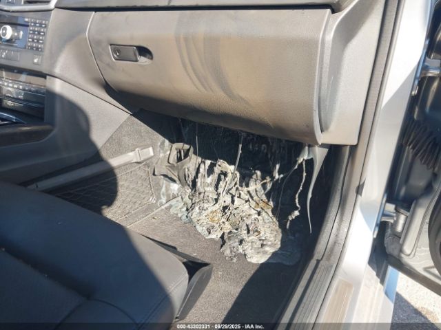 2010 MERCEDES-BENZ E 350 WDDHF8HB1AA133583 Photo 5