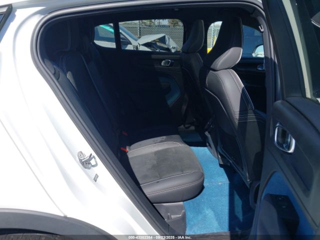 2023 VOLVO C40 RECHARGE PURE ELECTRIC YV4ED3GM1P2033587 Photo 7