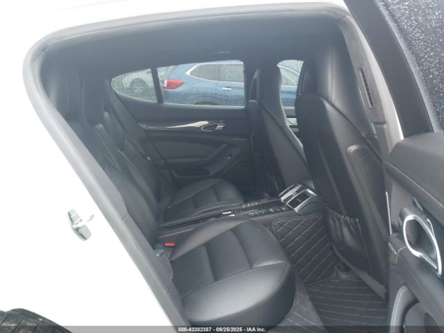 2016 PORSCHE PANAMERA WP0AA2A78GL005447 Photo 7