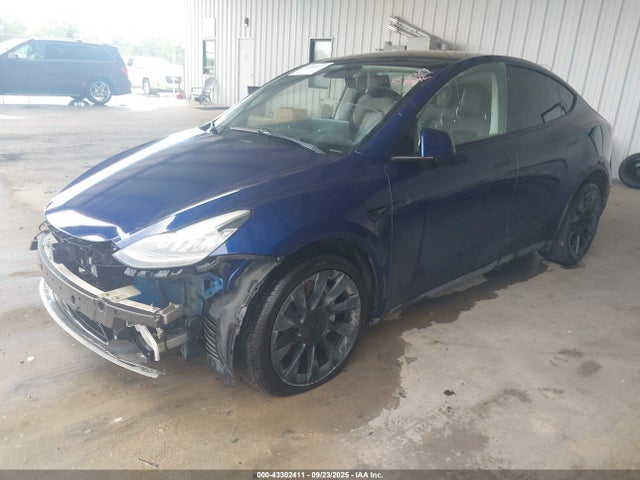 2021 TESLA MODEL Y 5YJYGDEEXMF070574 Photo 1