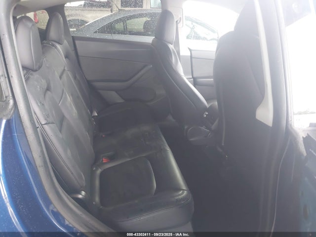 2021 TESLA MODEL Y 5YJYGDEEXMF070574 Photo 7