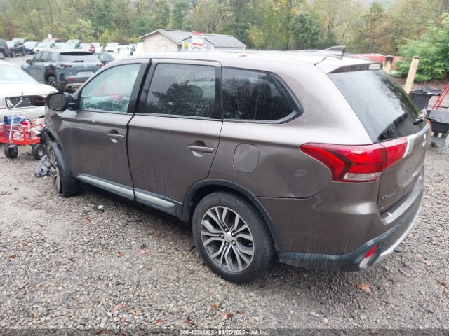 2017 MITSUBISHI OUTLANDER JA4AZ3A35HZ015762 Photo 2