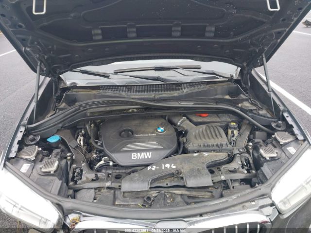 2016 BMW X1 WBXHT3C36G5E49901 Photo 9