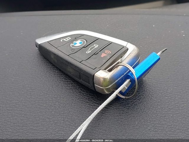 2016 BMW X1 WBXHT3C36G5E49901 Photo 10